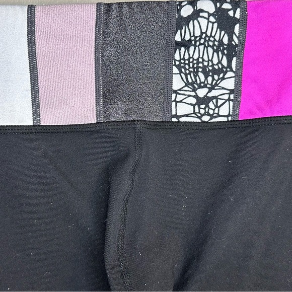 Lululemon Wunder Under Crop *Reversible* Leggings Women’s Size 6 - Picture 6 of 8